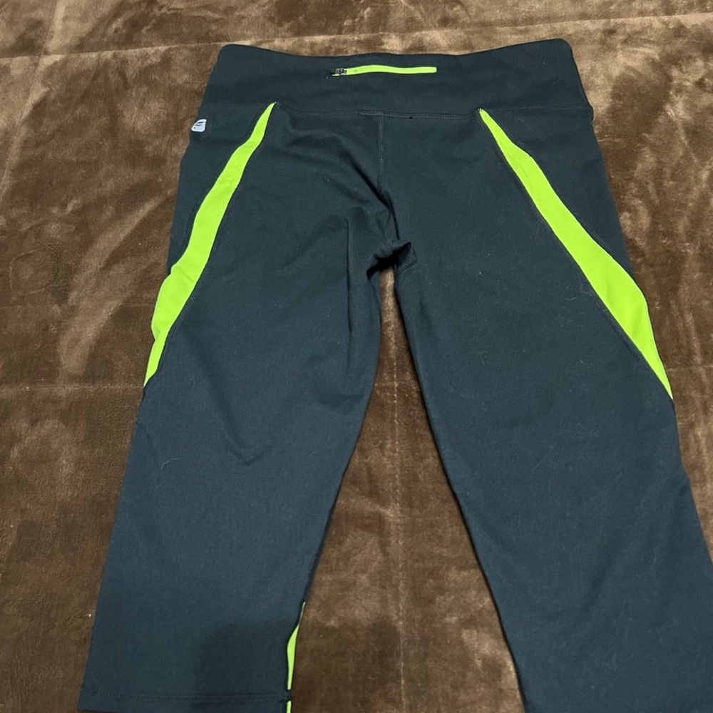 Bundle Of 5 Woman’s Size Small Fabletics. Last It… - image 6